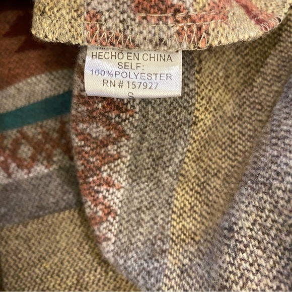 La Miel Size Small Aztec Shacket Western Shirt Jacket Frayed Hems Cowgirl - Picture 14 of 16